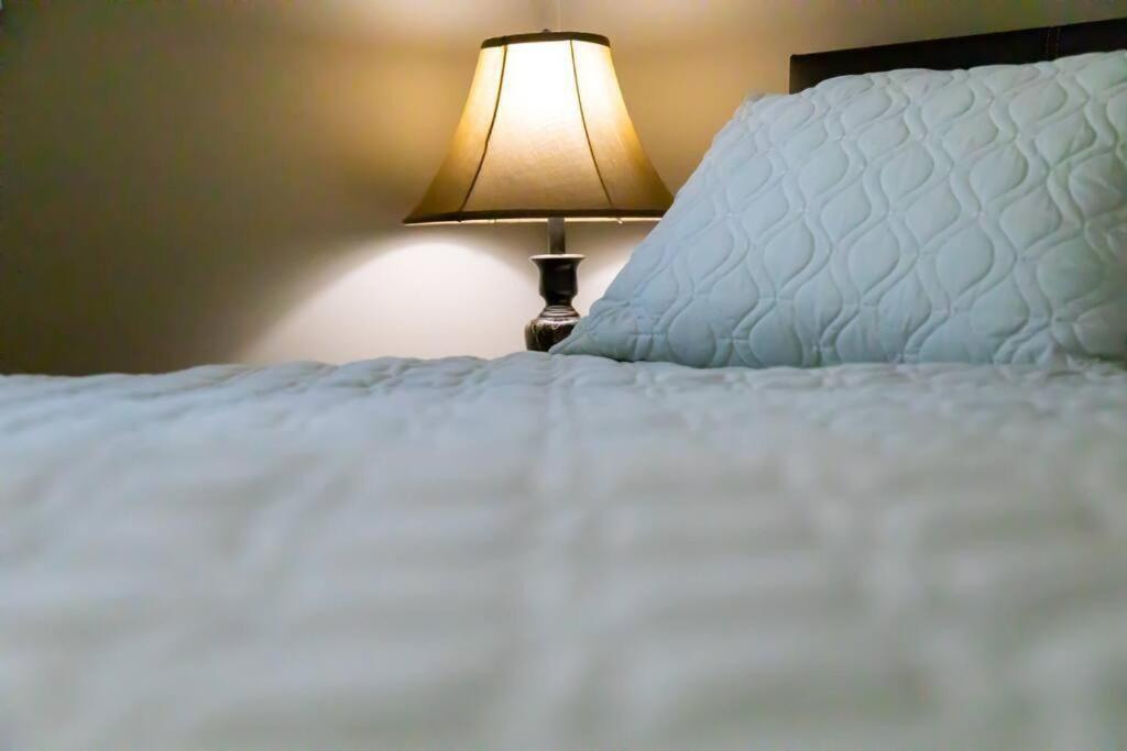 فيلا Cozy 3Br Family Getaway - Niagara Pool Oasis المظهر الخارجي الصورة